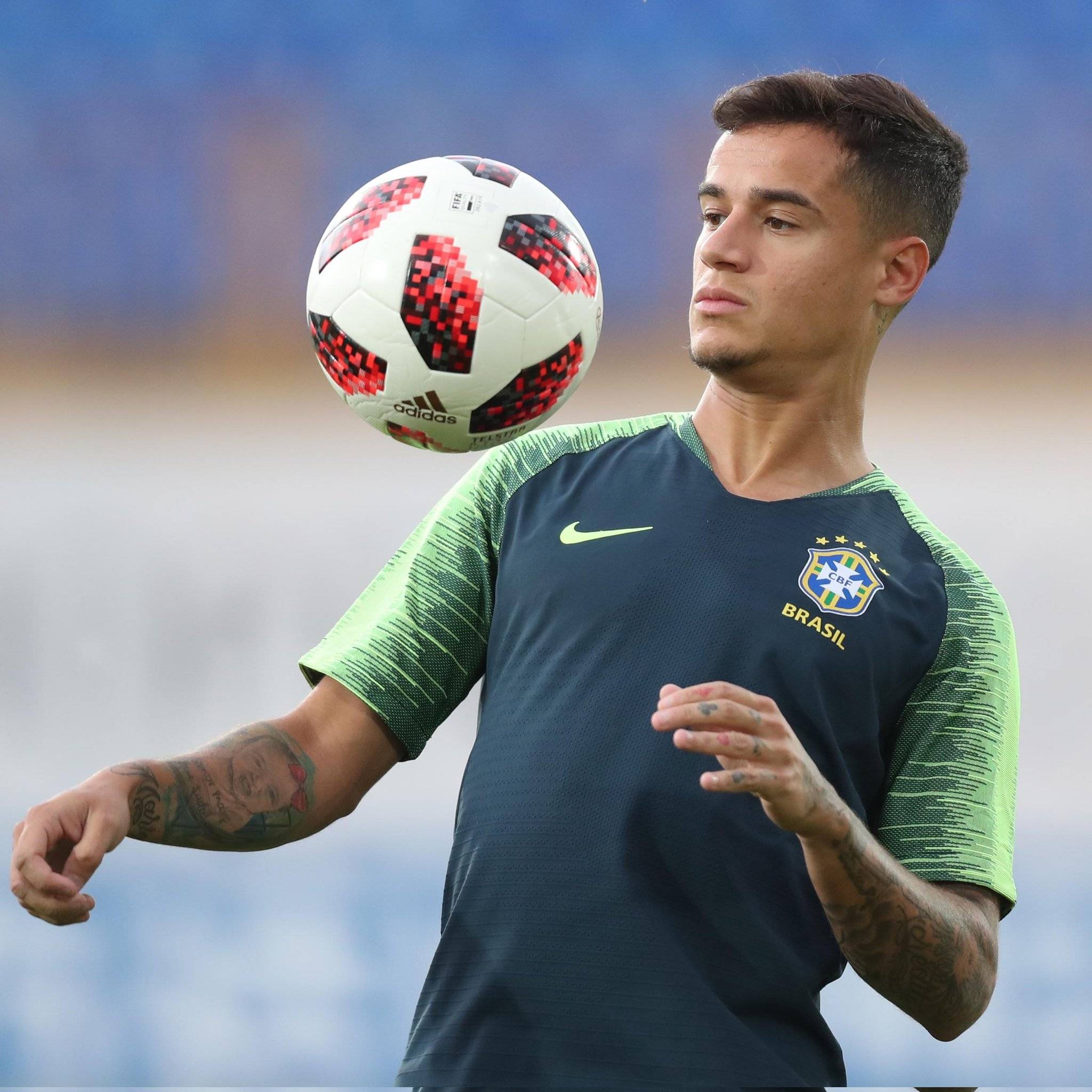 巴塞罗那-力克热那亚西甲库蒂尼奥建功的简单介绍 巴塞罗那-力克热那亚西甲库蒂尼奥建功的简单介绍