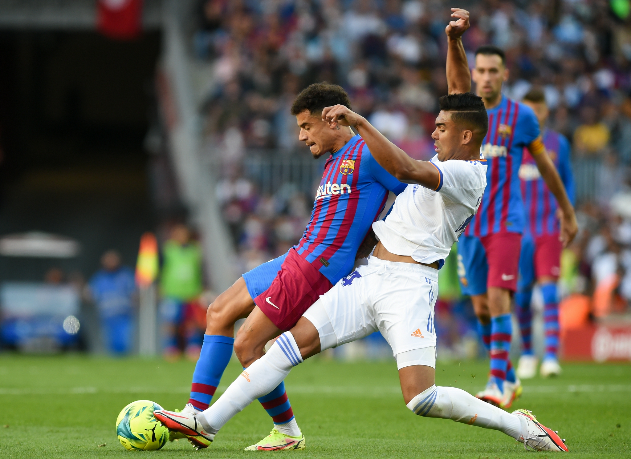 巴塞罗那-力克热那亚西甲库蒂尼奥建功的简单介绍 巴塞罗那-力克热那亚西甲库蒂尼奥建功的简单介绍