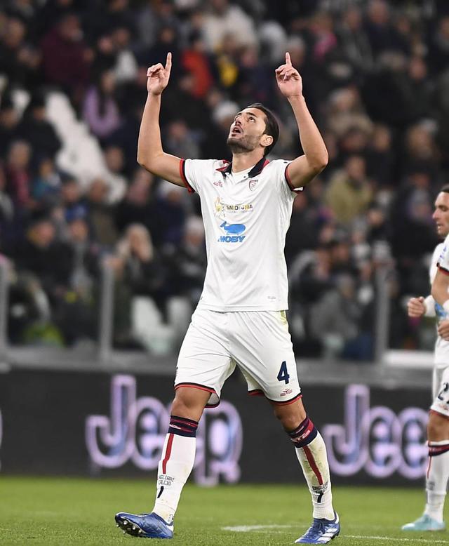 尤文图斯继续斩获胜利,稳坐榜首 尤文图斯继续斩获胜利,稳坐榜首