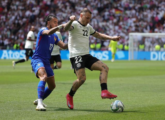 包含晋级关键时刻，欧洲两队拼尽全力的词条