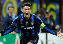 曼联签下意大利超级后卫,球迷期待新赛季表现的简单介绍 曼联签下意大利超级后卫,球迷期待新赛季表现的简单介绍